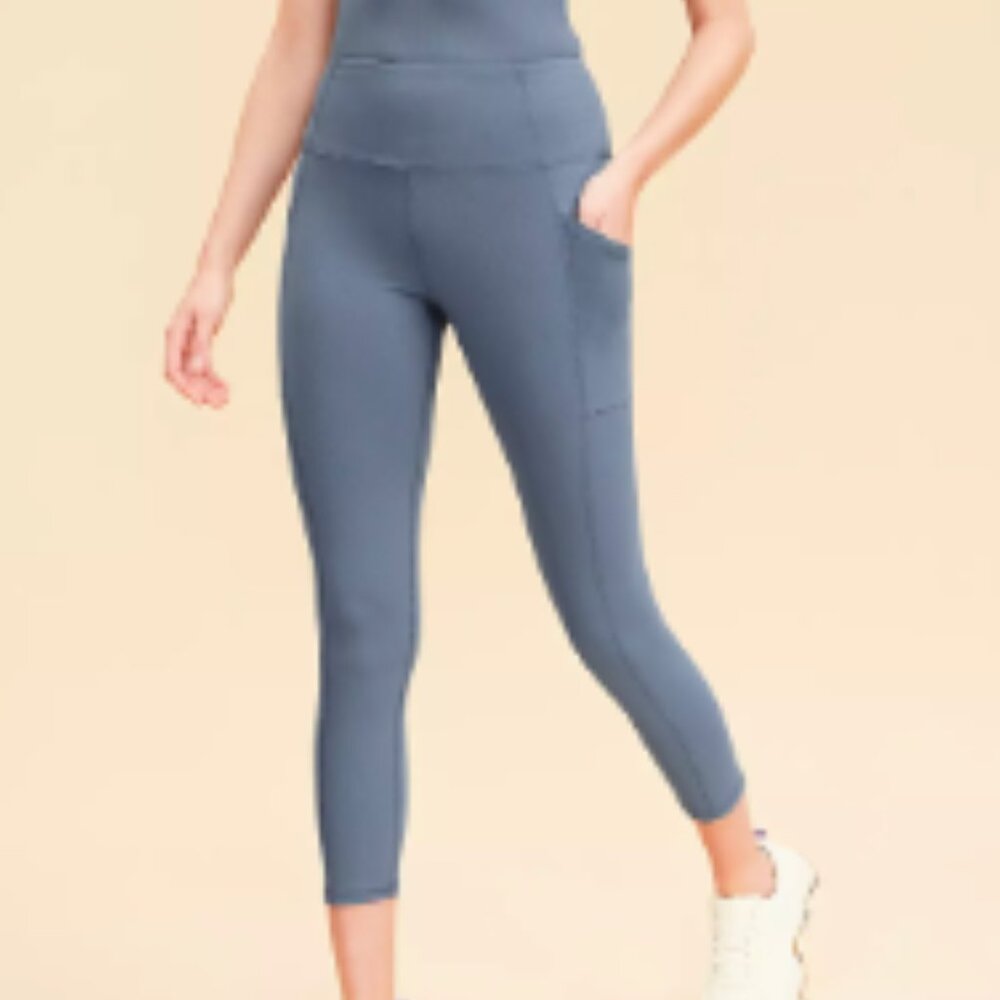 NWT Lou & Grey Ribbed Softsculpt Side Pocket 7/8 Leggings